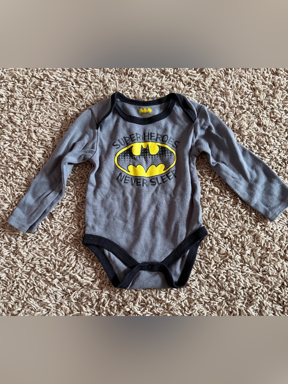 Batman Baby “Super Heroes Never Sleep” Long Sleeve Bodysuit 6–9M